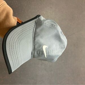 Nike featherlight hat